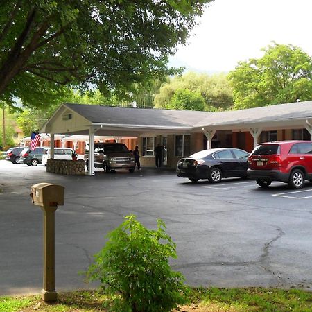 Travelowes Motel - Maggie Valley Dış mekan fotoğraf