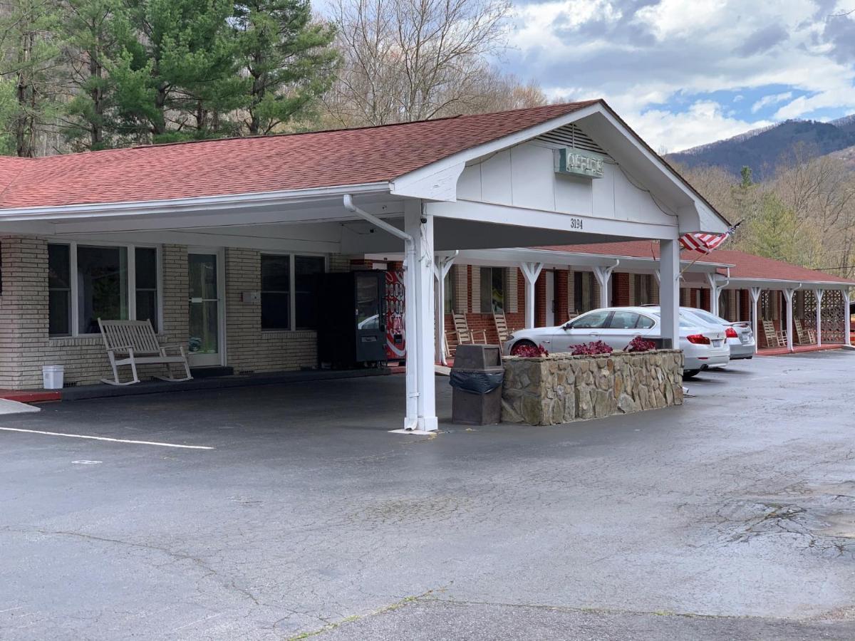 Travelowes Motel - Maggie Valley Dış mekan fotoğraf